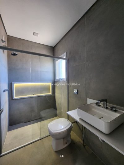 Sobrado novo 3 suítes Condomínio Quinta Ranieri Green