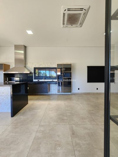 CASA Nova e moderna à venda no Condomínio Quinta Ranieri