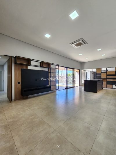 CASA Nova e moderna à venda no Condomínio Quinta Ranieri