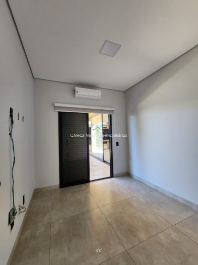 CASA Nova e moderna à venda no Condomínio Quinta Ranieri