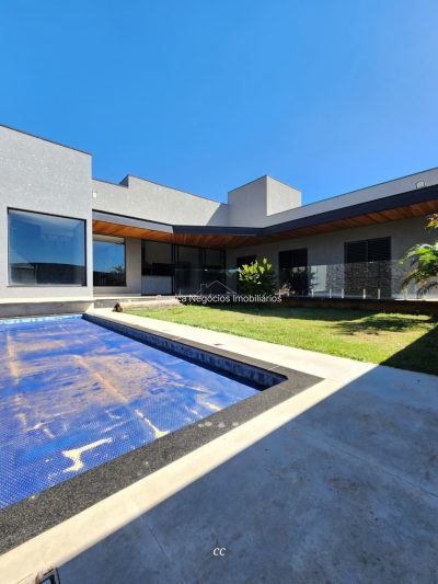 CASA Nova e moderna à venda no Condomínio Quinta Ranieri