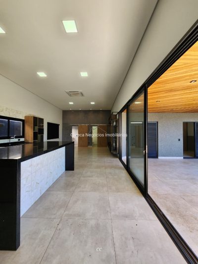 CASA Nova e moderna à venda no Condomínio Quinta Ranieri