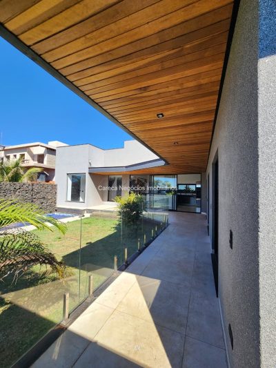 CASA Nova e moderna à venda no Condomínio Quinta Ranieri